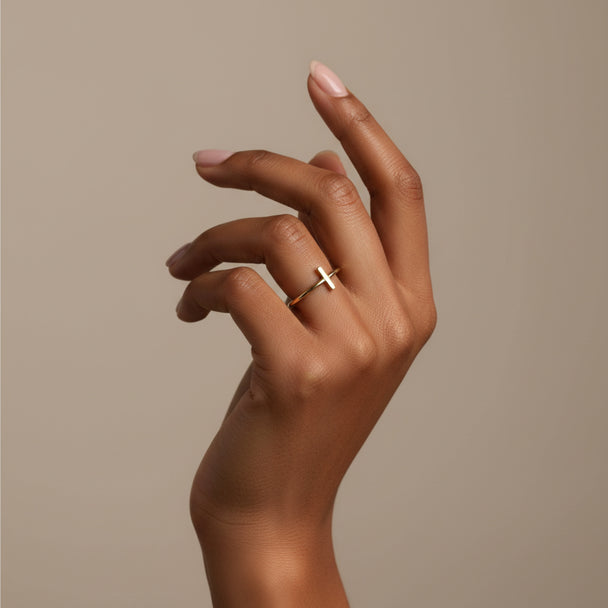 14K Minimal Cross Ring